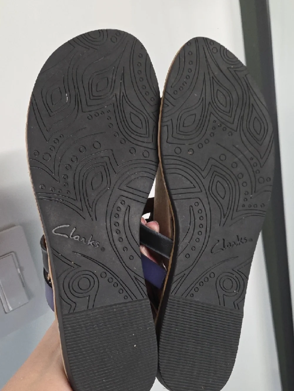 Clarks Womens Teal Purple Black Leather T-Strap Slingback Sandals Size 11M - Picture 5 of 6